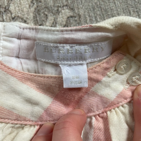 Authentic Burberry dress with matching bloomer - Picture 2 of 2